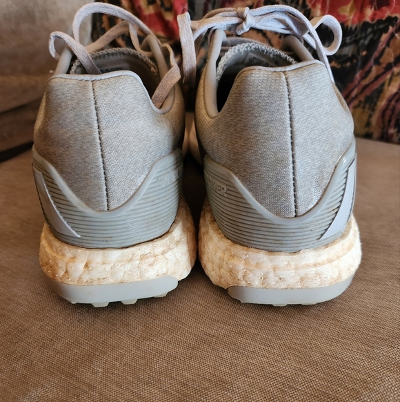 Adidas Golf‎ Gray and White Athletic Shoes with Cushioned Sole - Picture 5 of 6